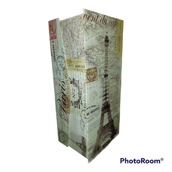 Paris box